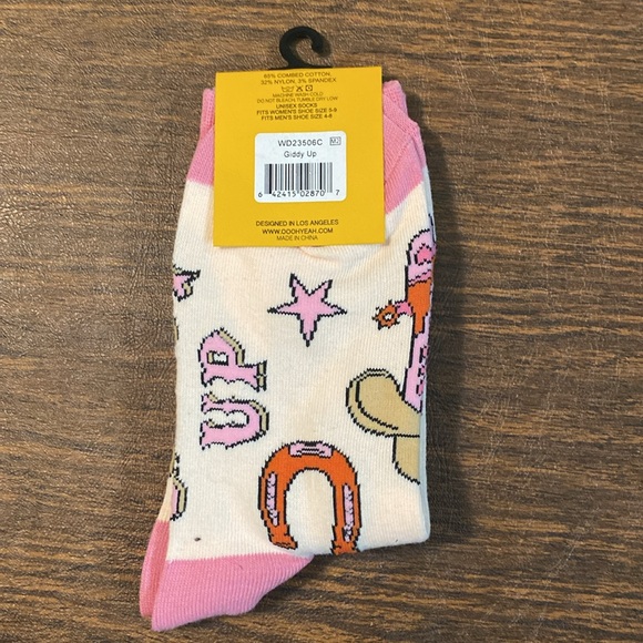 Socks Womens S/M crew. Giddy up/Stay Country Yall. - Picture 2 of 3